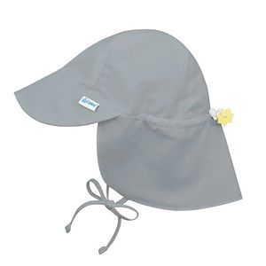 i play. by green sprouts Infant Sun Flap Hat in Gray 2T-4T
